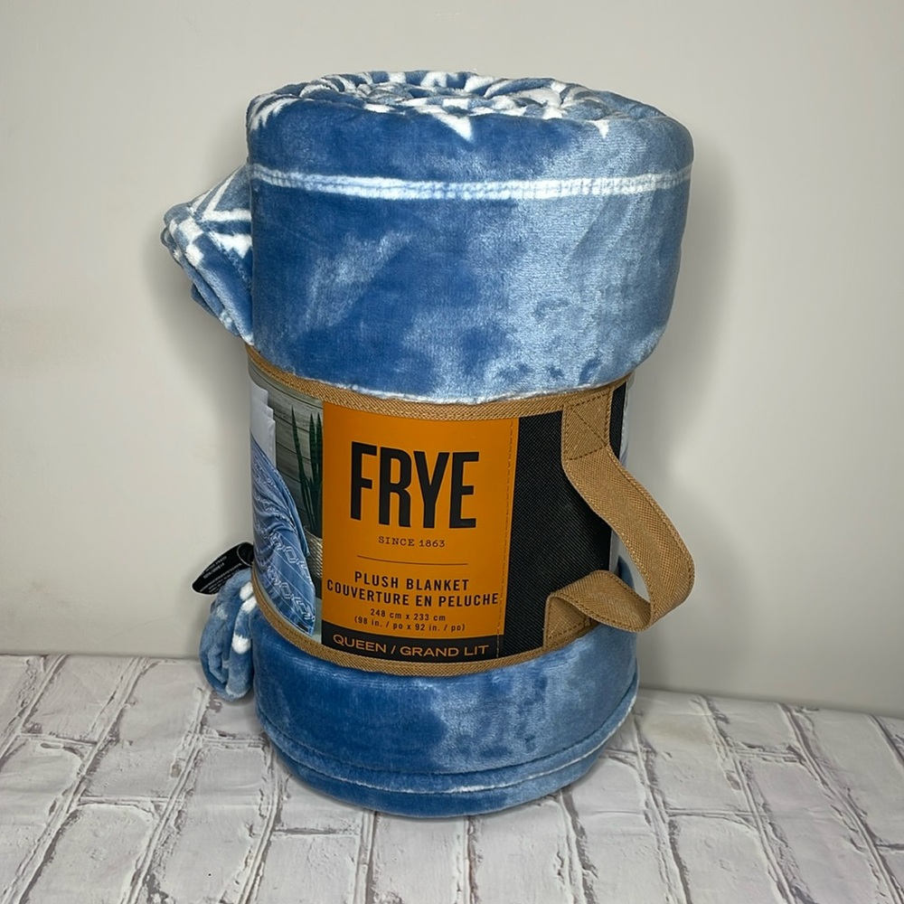 Frye Queen Sized Soft Fleece Blanket